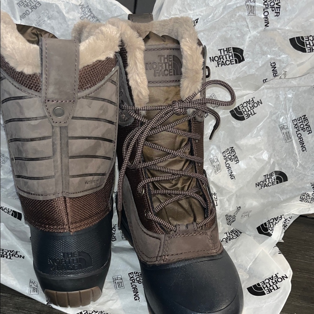 The North Face Women's Brown and Black Winter Boots, perfect size 8